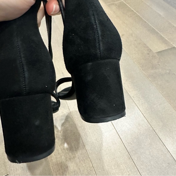 Steve Madden Irenee suede sandals. - Picture 3 of 4